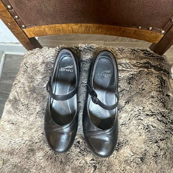 Dansko Fawna Mary Jane Black Leather Milled Nappa Comfort Shoes, Size 38/8 - Picture 2 of 9